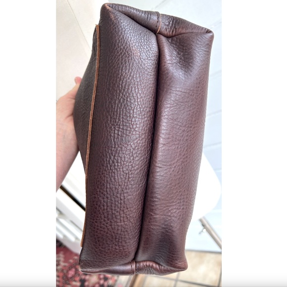 PORTLAND LEATHER GOODS Medium Crossbody Tote in Coldbrew Pebbled Leather - Picture 10 of 16